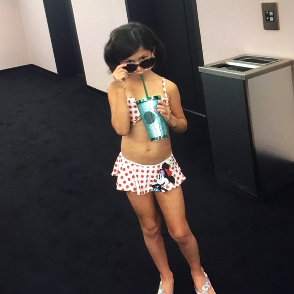 Meet your Posher, Julieana - Picture 1 of 1